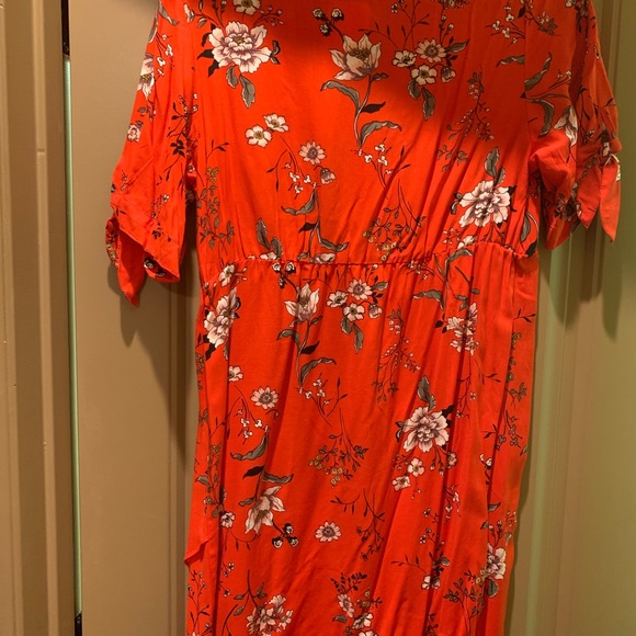 Orange Floral Viscose Maternity Dress - Picture 5 of 8